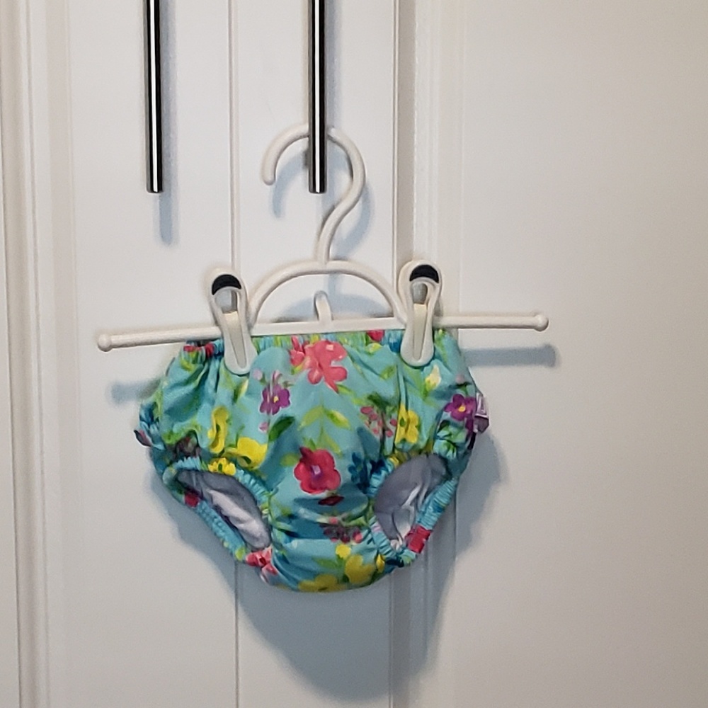 Reusable swim diaper